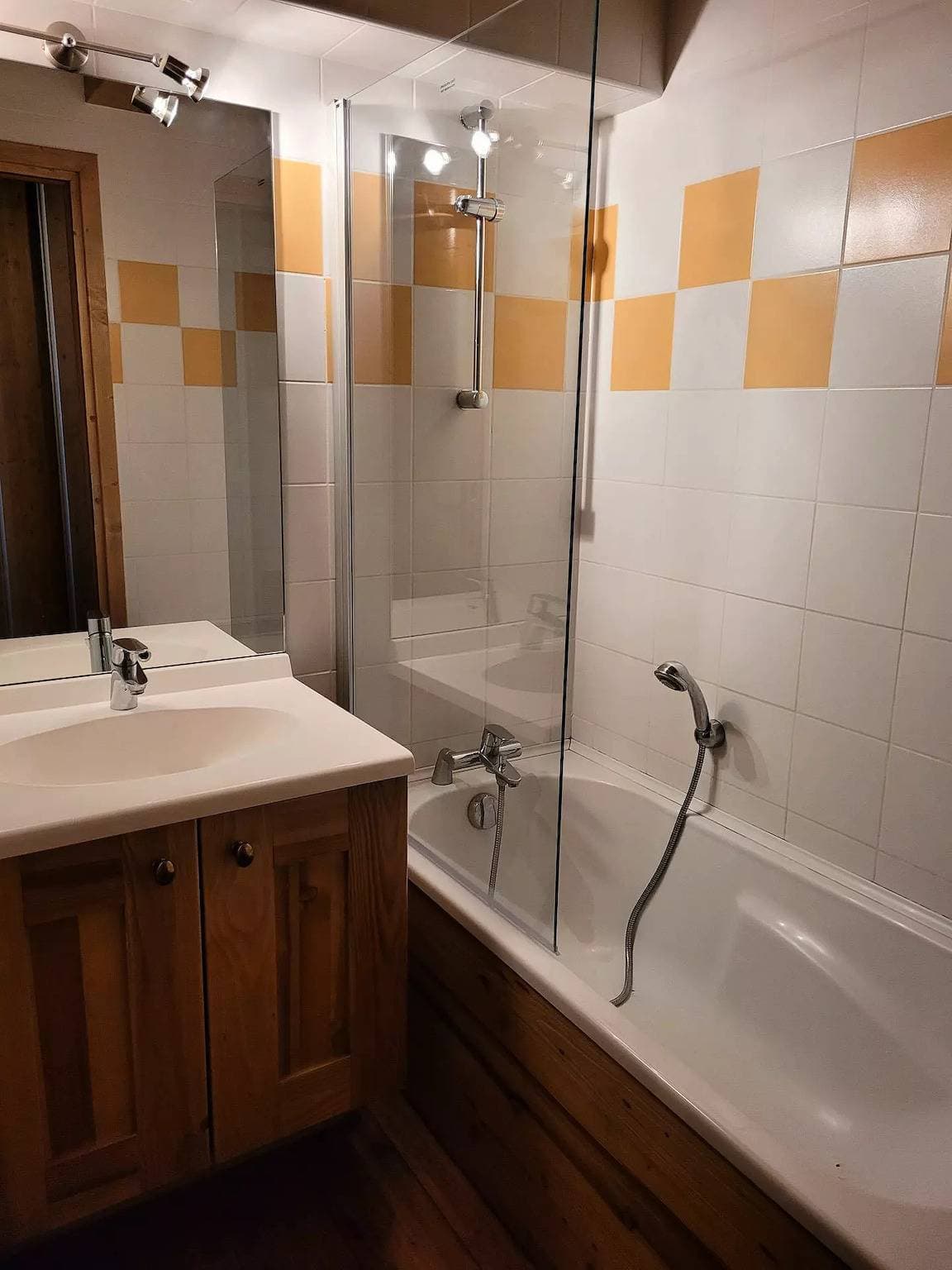 Foto 8 von 9: Ferienwohnung 3 Zimmer - 6 Personen