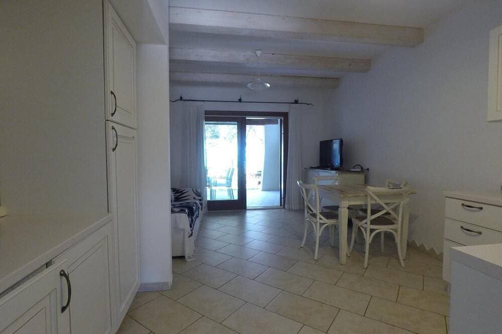 Foto 10 von 15: Apartment 'La Corte Degli Ulivi C' mit Meerblick, WLAN und Klimaanlage