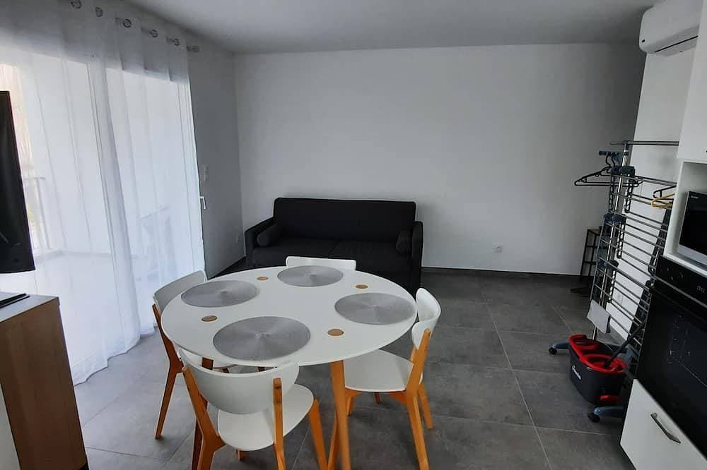 Foto 8 von 12: Appartement Neuf 1ch. Centre Aléria