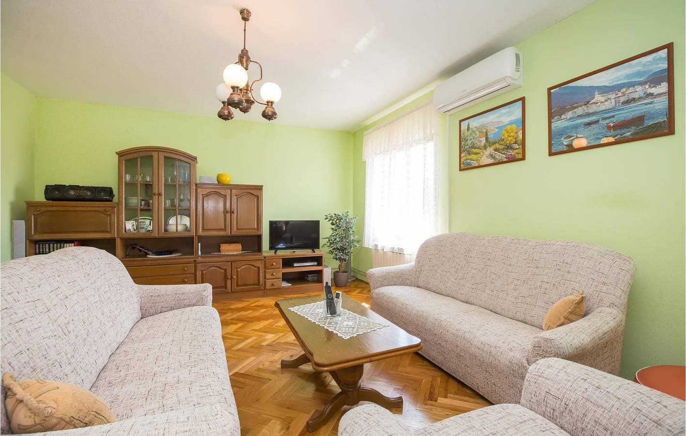Foto 6 von 38: Gemütlich, 2 km von Labin entfernt – Modernes Apartment mit Terrasse und WLAN