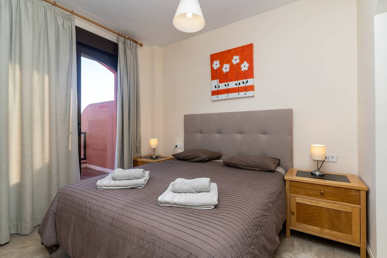 Foto 11 von 29: Apartment 'Duplex Estepona' mit Bergblick, WLAN und Klimaanlage