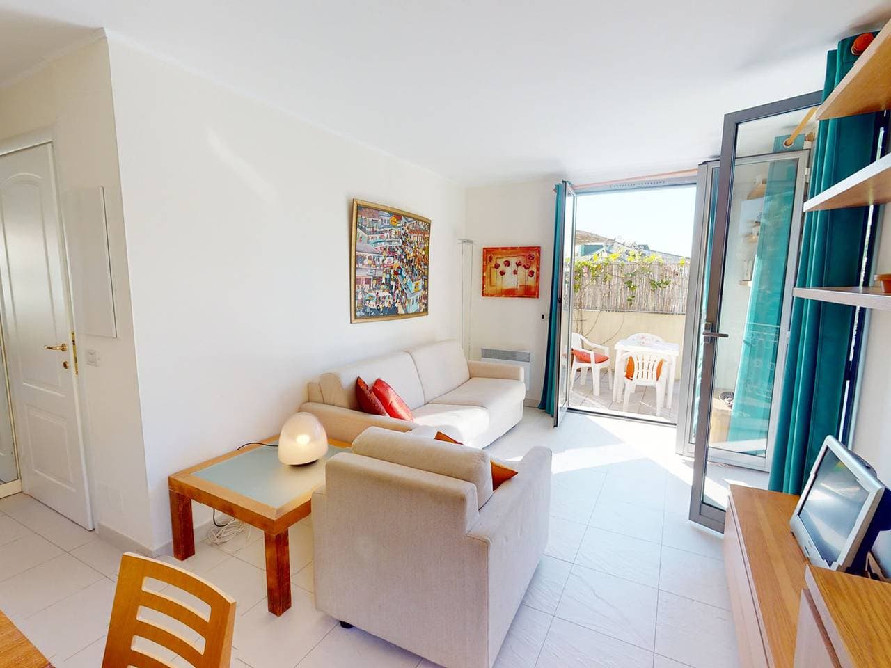Foto 3 von 20: Komfortable 2-Zimmer-Wohnung mit Terrasse und Garten in Menton
