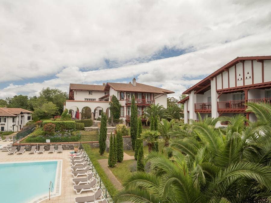 Foto 10 von 35: Pierre & Vacances Résidence La Villa Maldagora - Studio 3 personen - - Terasse
