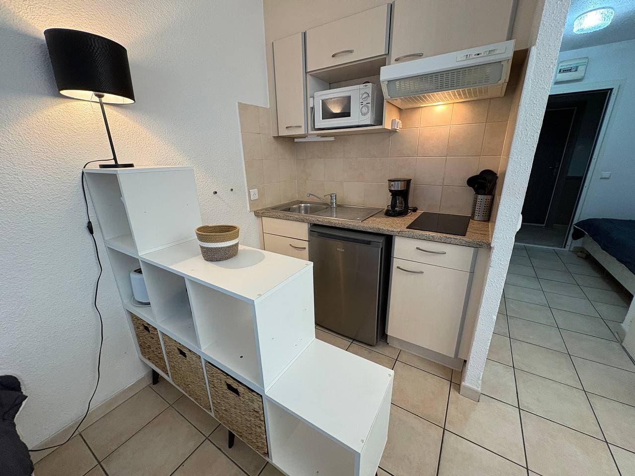 Foto 7 von 12: Au bord de mer: Studio pour 2/3 pers. à Saint-Raphaël, avec clim, balcon et proche commerces