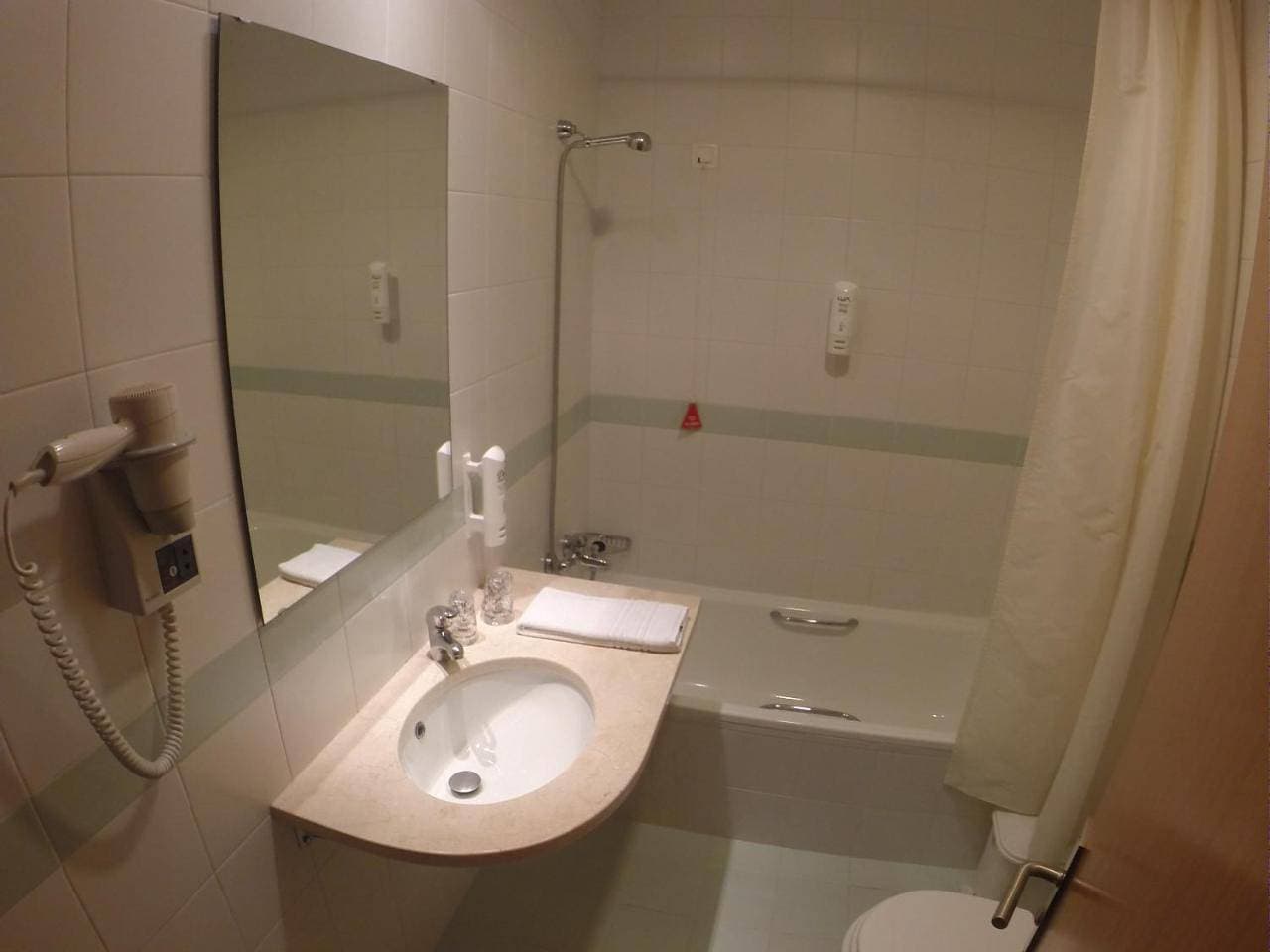 Foto 9 von 9: Double or Twin Room