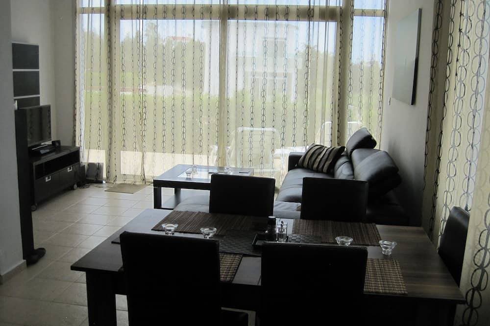 Foto 9 von 22: Dorf Lage mit herrlichem Meer / Pool Aussicht- 3 Gehminuten von Restaurants