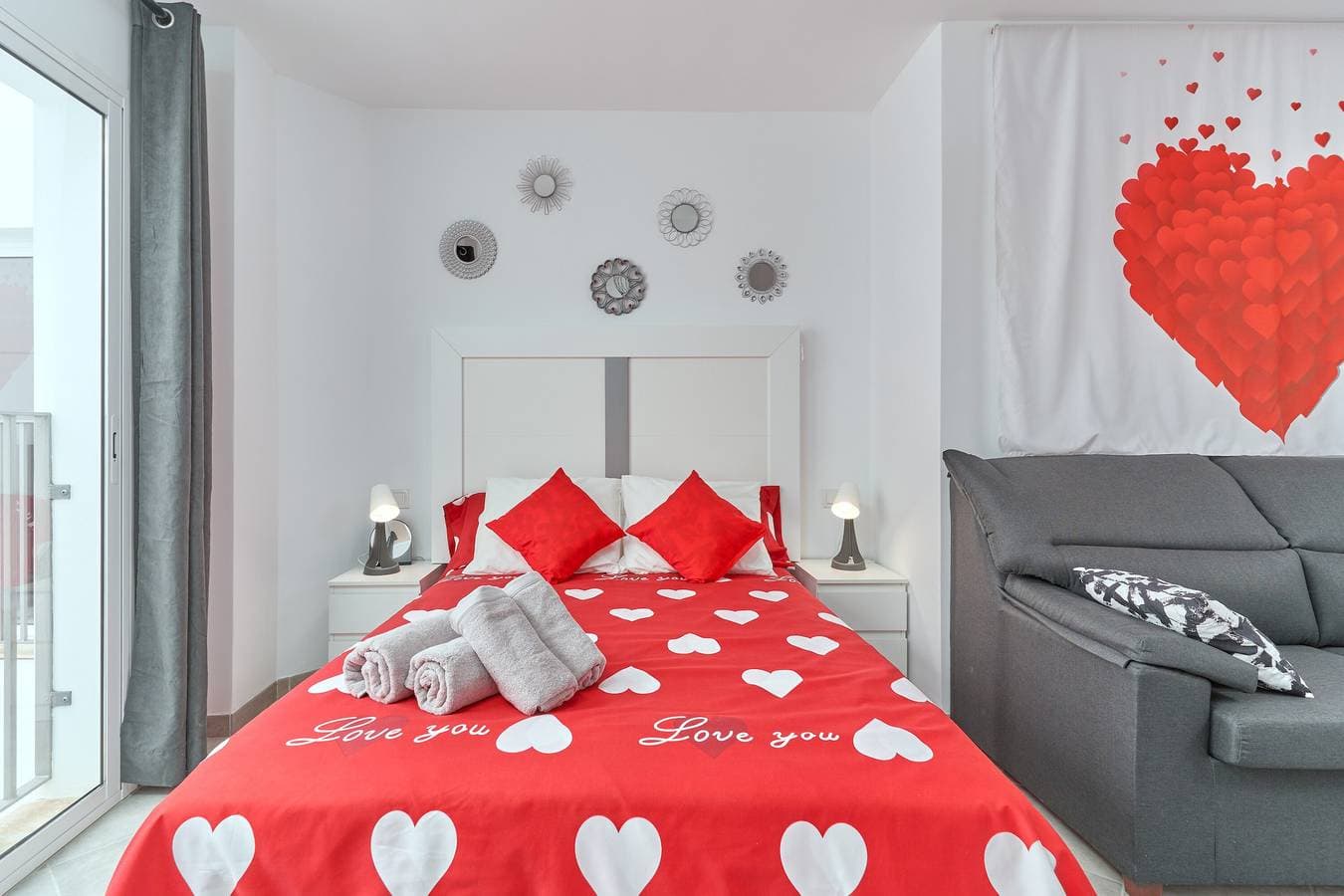 Foto 4 von 24: Einzimmerapartment "Nerja Boutique Beauty 204" mit Gemeinschaftspool und WLAN