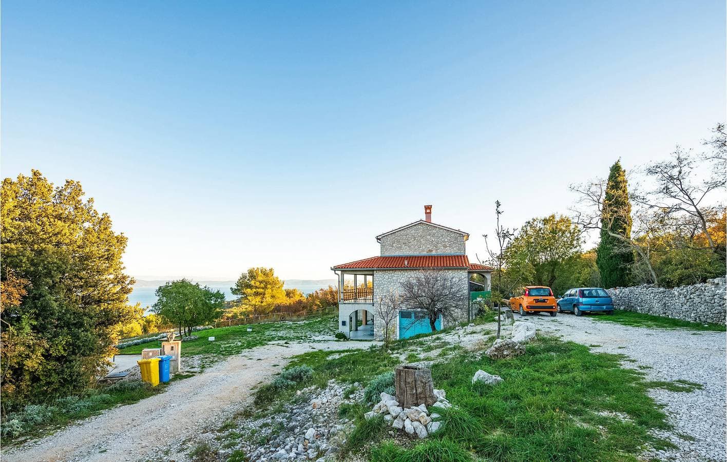 Foto 3 von 33: Gemütliches Apartment mit Meerblick, WLAN, Klimaanlage und Terrasse – 2 km vom Strand entfernt