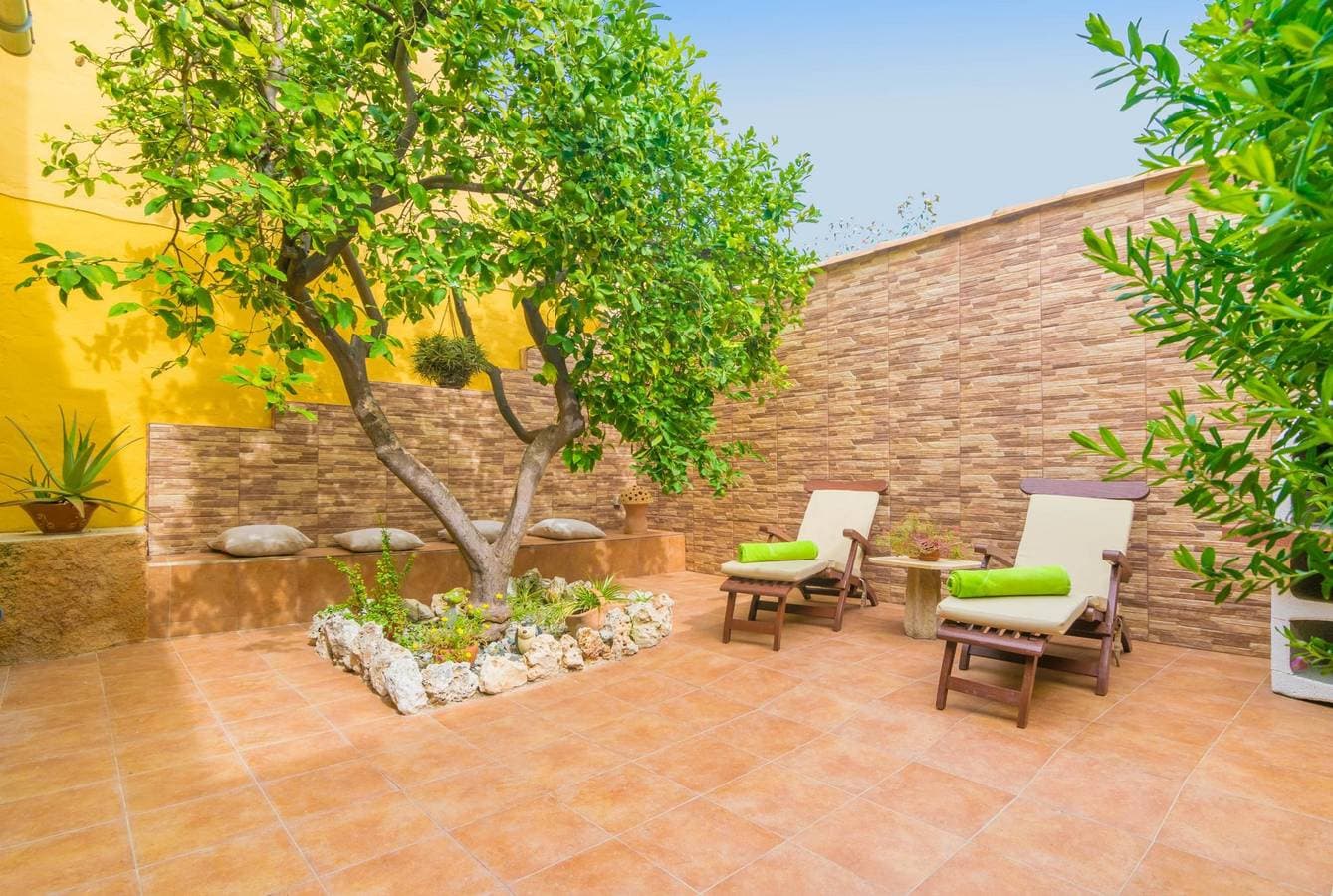Foto 6 von 30: Sabatera - Behagliches Stadthaus mit fantastischer Terrasse in der Inselmitte. WiFi gratis