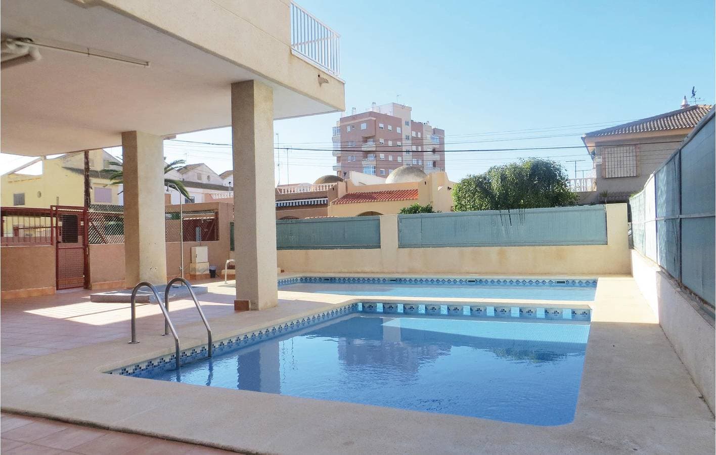Apartment am Pool mit AC und Terrasse, 1,5 km zum Strand 1
