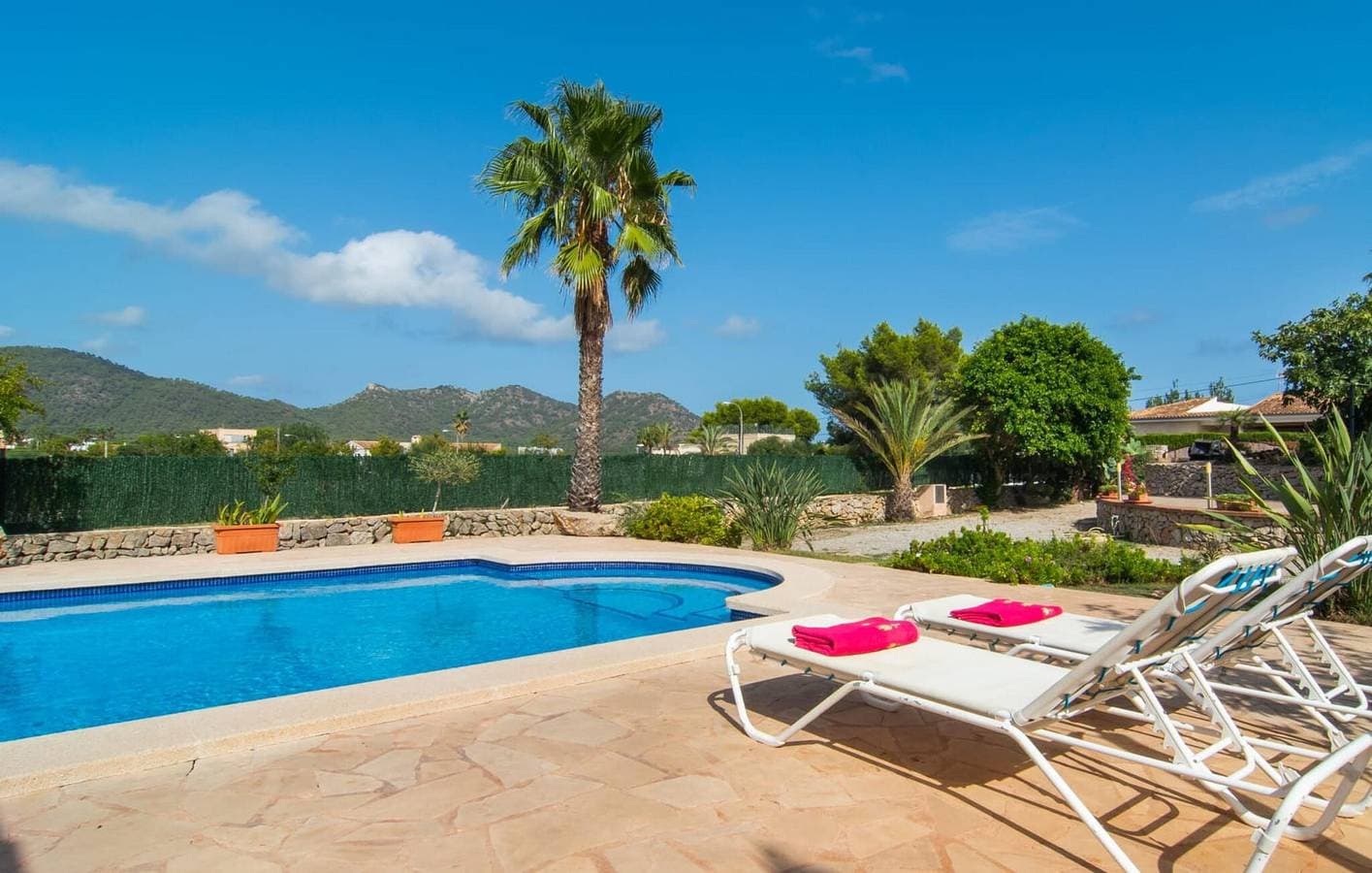 Foto 4 von 41: Gemütliche Wohnung mit Terrasse und Pool, 900m zum Strand Sa Marjal