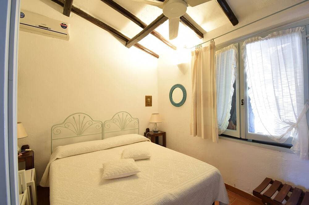 Foto 5 von 24: Schönes alleinstehendes Ferienhaus mit Klimaanlage,  W-Lan, Pool, TV und Panoramablick