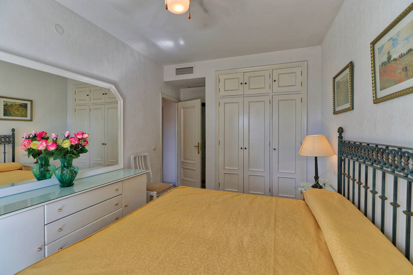 Foto 9 von 23: Doña Sofia Fuengirola - Beach Apartment, parking, Wi-Fi, sea view