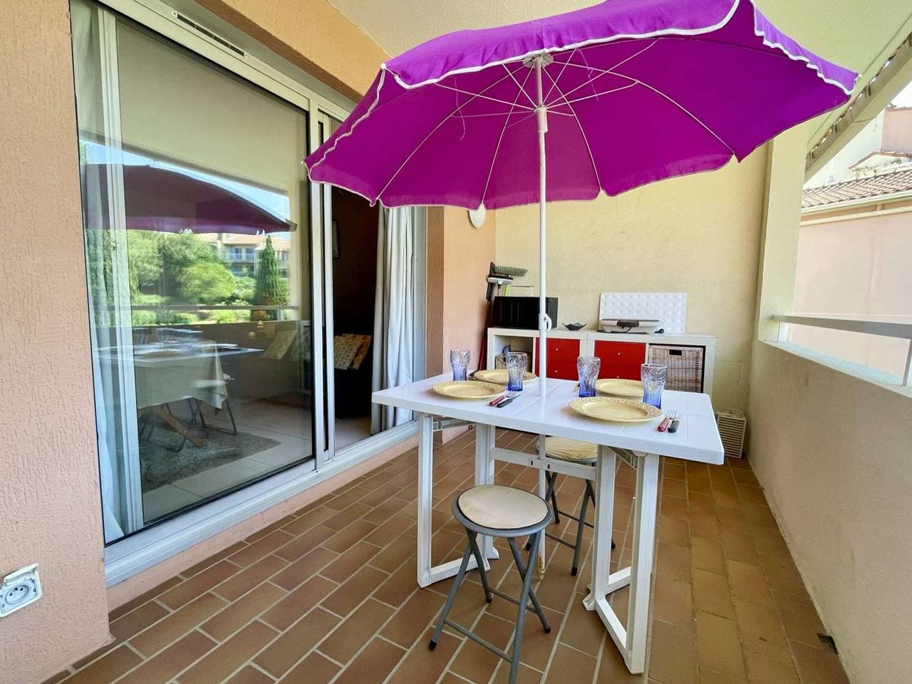 Foto 2 von 20: Appartement 2 pièces avec piscine, terrasse et navettes gratuites - La Croix-Valmer