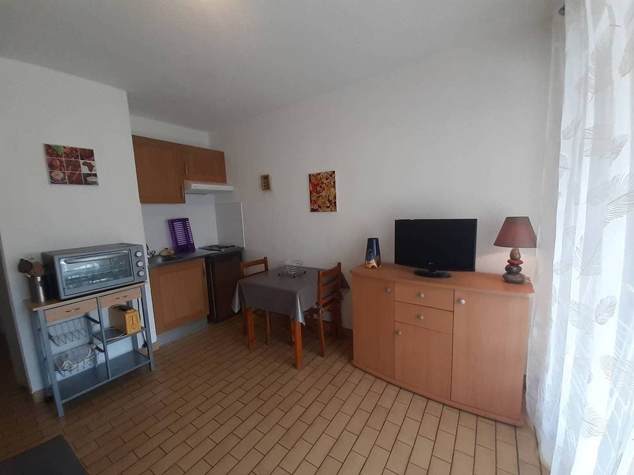 Foto 7 von 9: Studio mit Parkplatz in der Nähe des Thau-Sees, 1-Sterne klassifiziert