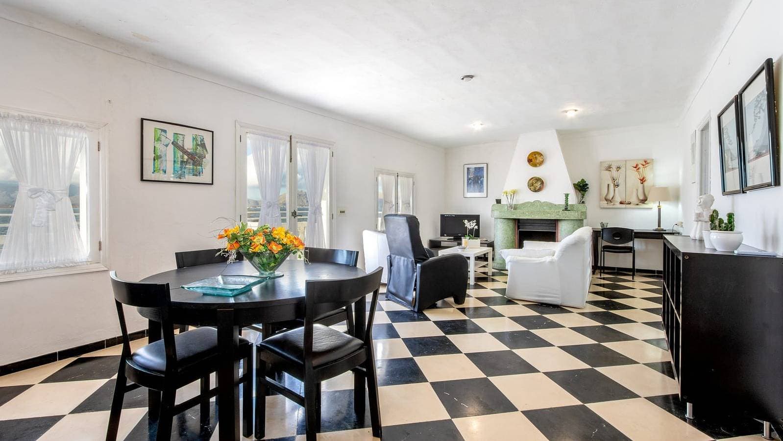 Foto 6 von 37: Ferienwohnung für 4 Personen mit Garten