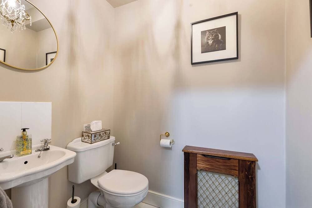 Foto 10 von 30: 6 Bedroom house in Castle Leslie's Village Square, Glaslough