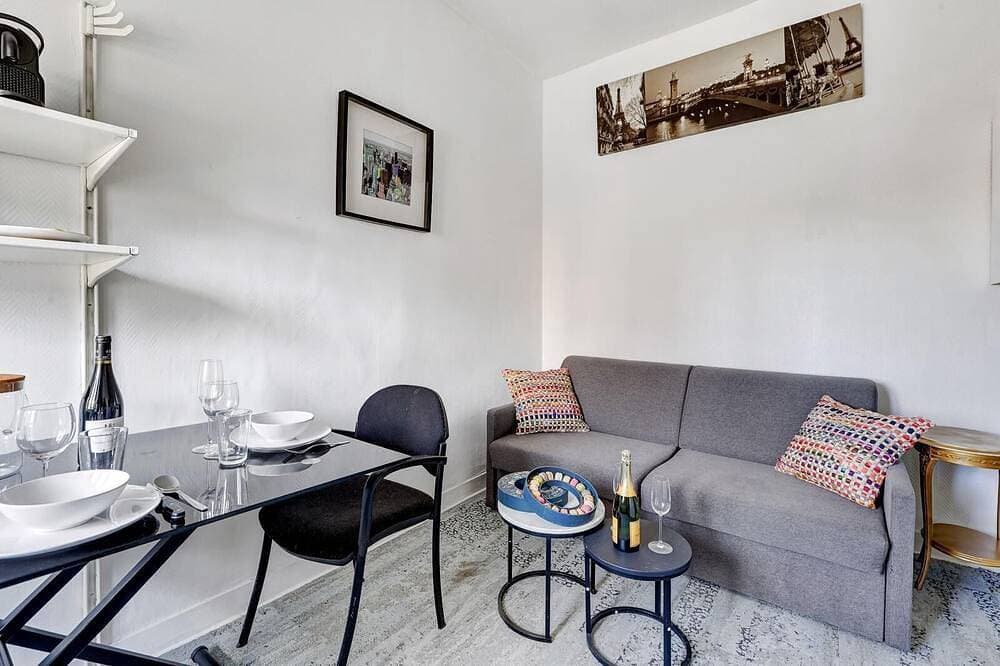 TheBlueStay 832 – Bright Cosy Studio – Montrouge 1