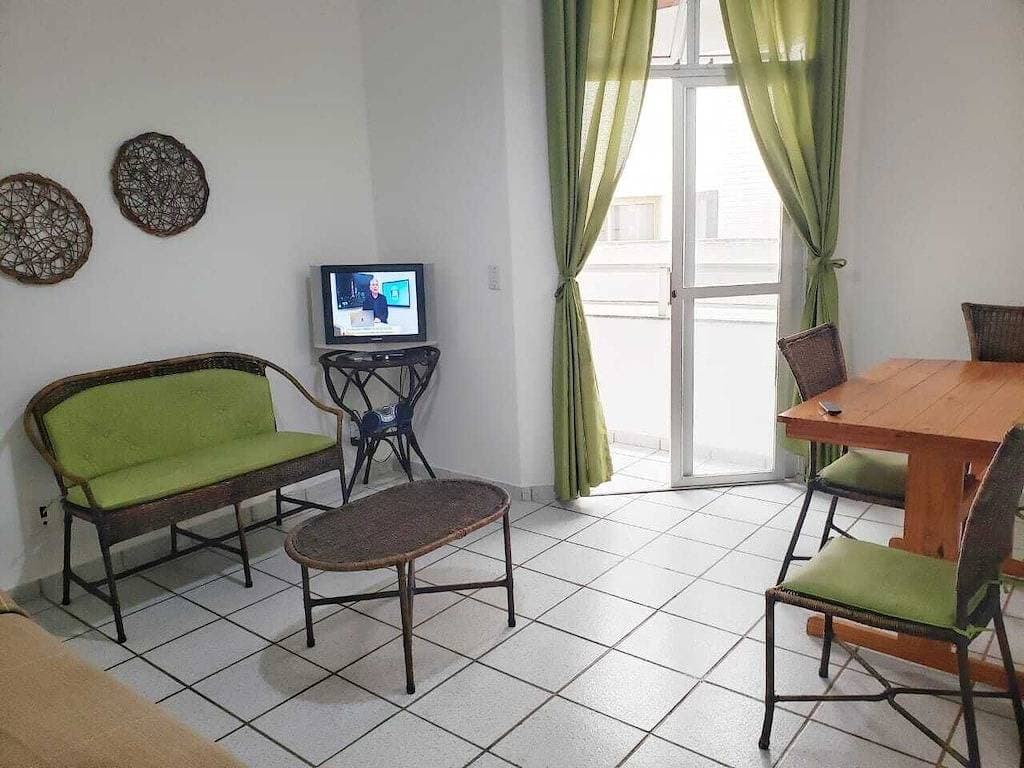 Foto 5 von 20: Guarapari, Enseada Azul, Block von Peracanga Beach, 2 Schlafzimmer, Garage