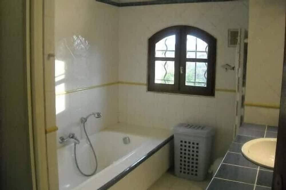 Foto 5 von 23: Bastide mit Pool, Garten, Grill und Bouleplatz!