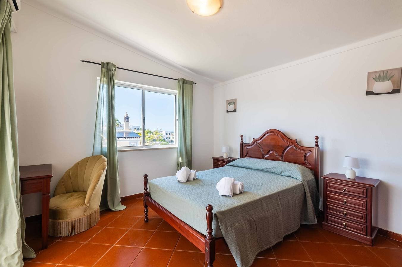 Foto 12 von 29: Villa 'Eulália' mit privatem Pool, WLAN und Klimaanlage