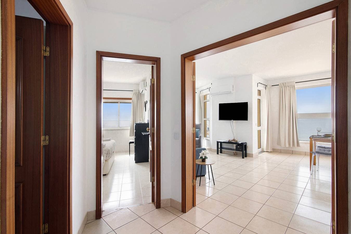 Foto 11 von 27: Apt. 'Camões 11 D' mit Meerblick, WLAN, Klimaanlage und Pool