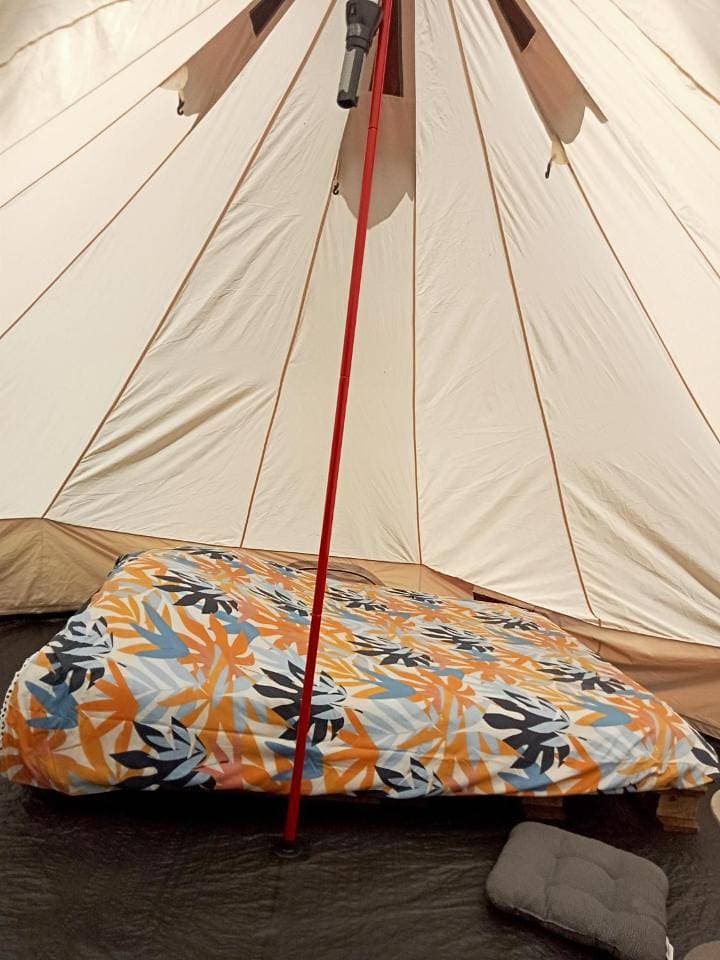 Foto 6 von 8: Tent