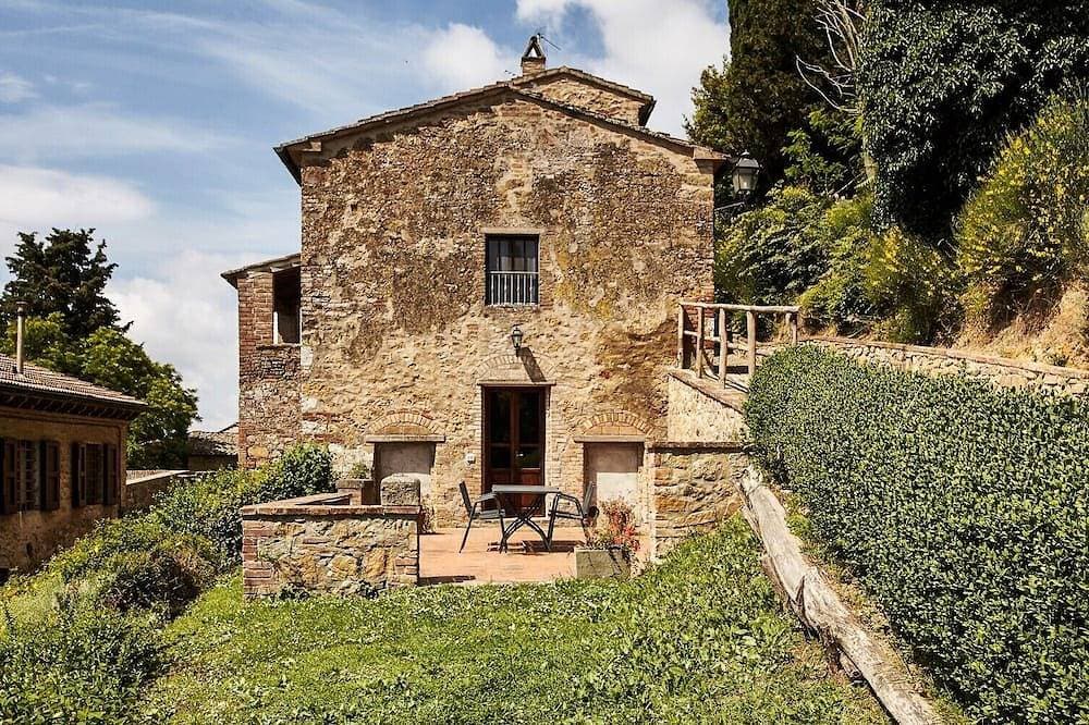 Foto 5 von 15: Forno – Panoramische Wohnung mit Pool und privater Terrasse