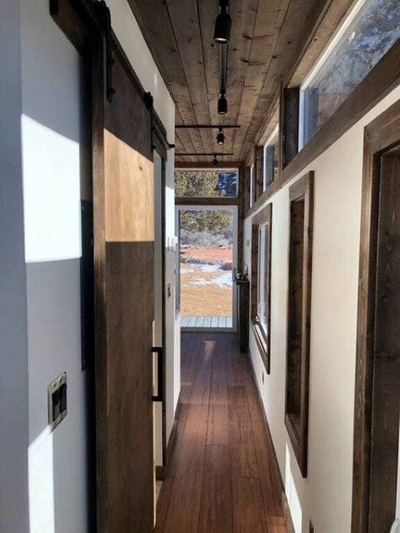 Foto 12 von 19: Cliffside Cabin # 1