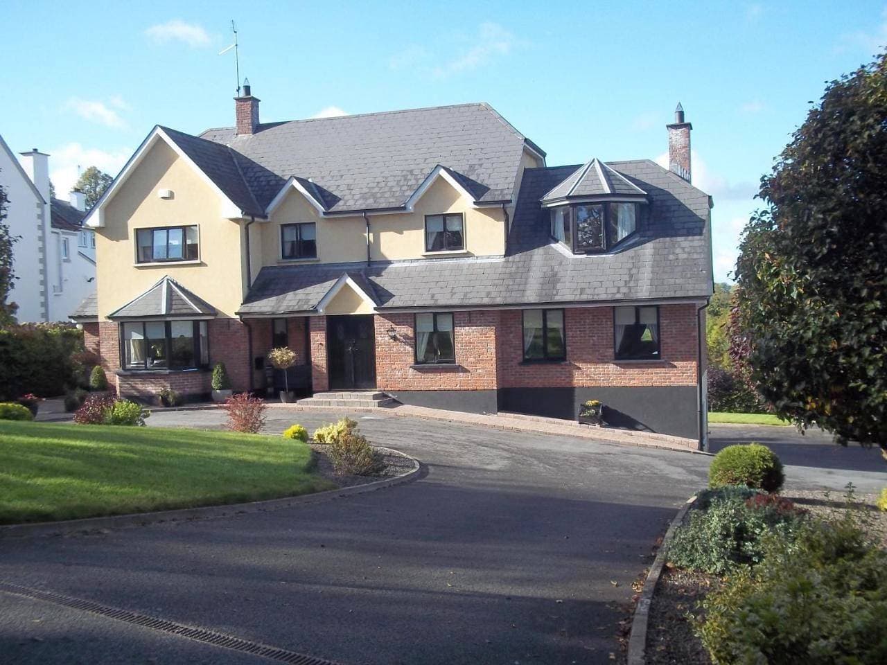 Grove Lodge B&B 1