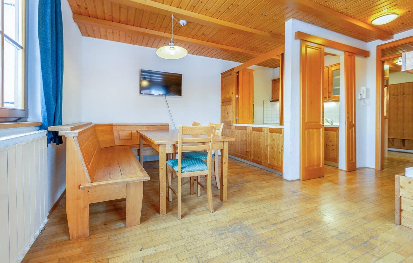 Foto 8 von 34: Ferienwohnung für 7 Personen mit Pool