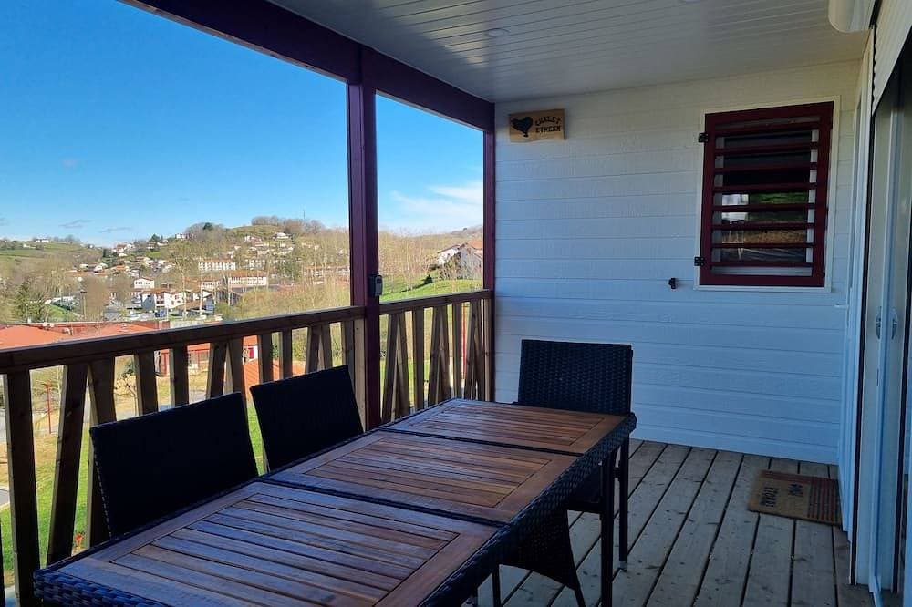 Foto 8 von 8: Chalet Etxean, 1 à 6 Personnes, Terrain et Piscine