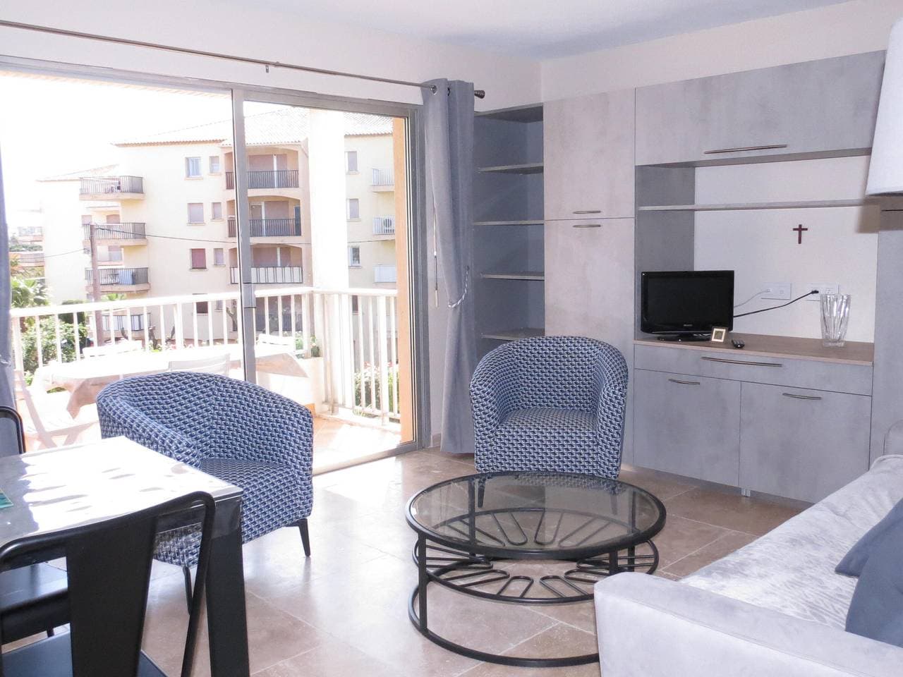 Foto 3 von 14: 2-Zimmer-Wohnung mit Klimaanlage und Garage in Sainte-Maxime