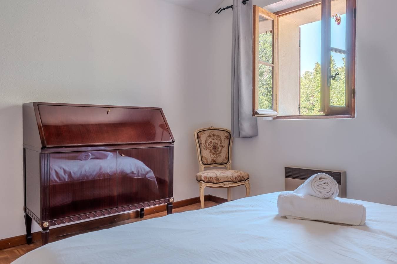 Foto 11 von 22: Ferienhaus 'Notre Dame' mit Bergblick, privater Terrasse und WLAN
