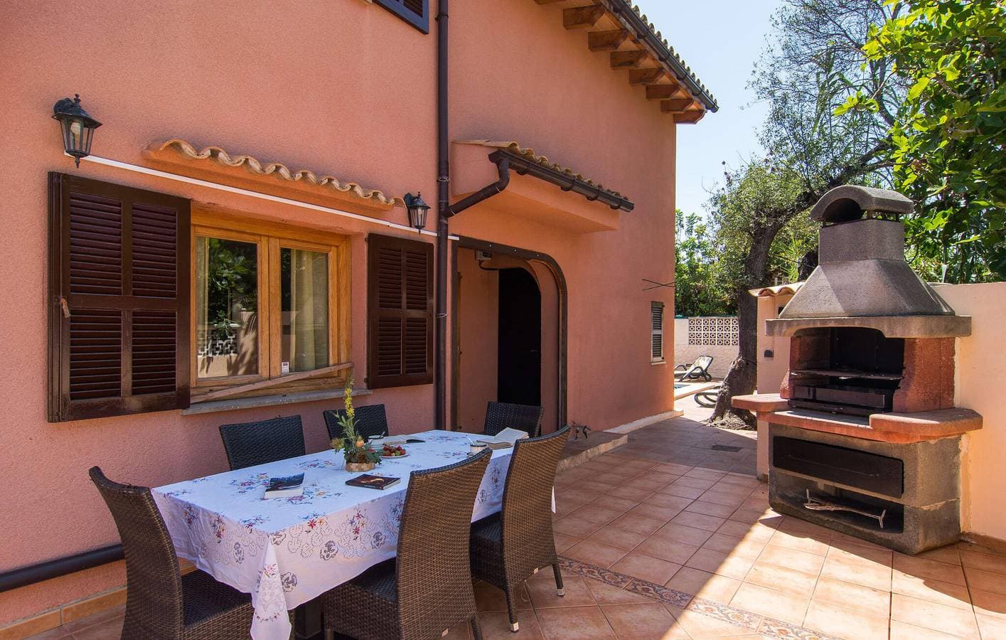 Foto 9 von 49: Sonnige Wohnung mit Terrasse und Pool, 1,5 km zum Strand