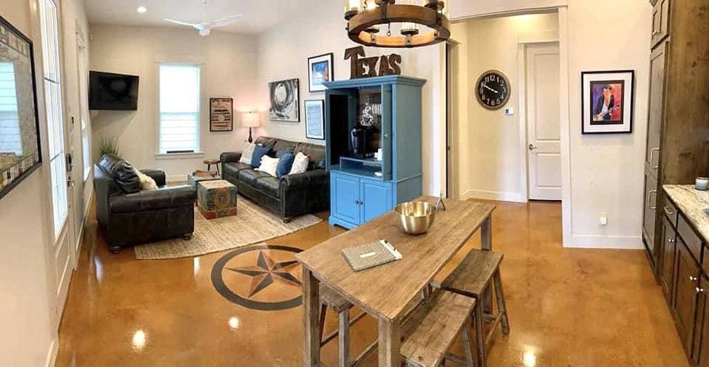 Foto 8 von 18: Gorgeous 2 bedroom Casita on the Guadalupe River walking distance from Gruene.