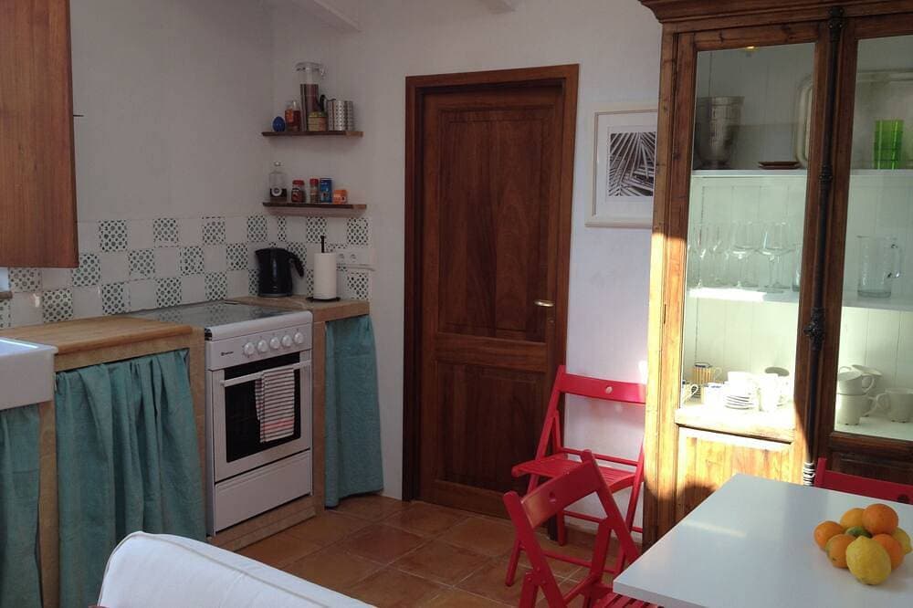 Foto 12 von 30: Tolles Haus, großer privater Außenbereich mit Grill und privatem Pool