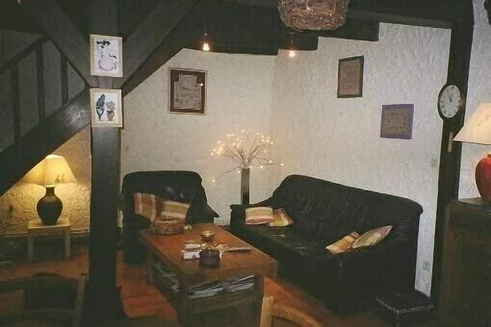 Foto 5 von 10: Character house in an authentic setting.