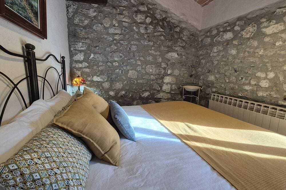 Foto 5 von 30: Real disconnection in Alta Garrotxa. Nature, calm and home cooking.