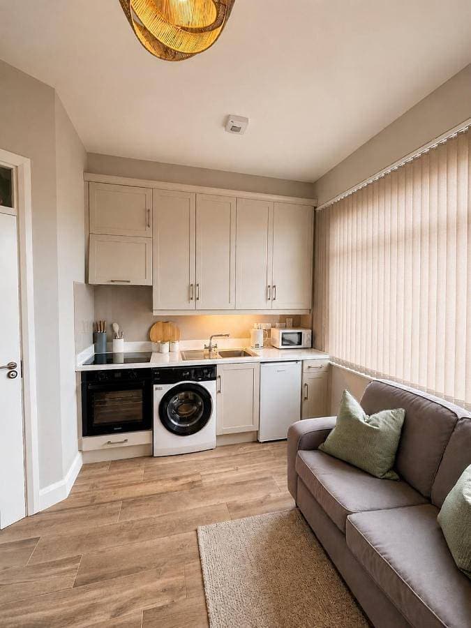 Cosy 1-Bedroom Apartment 1
