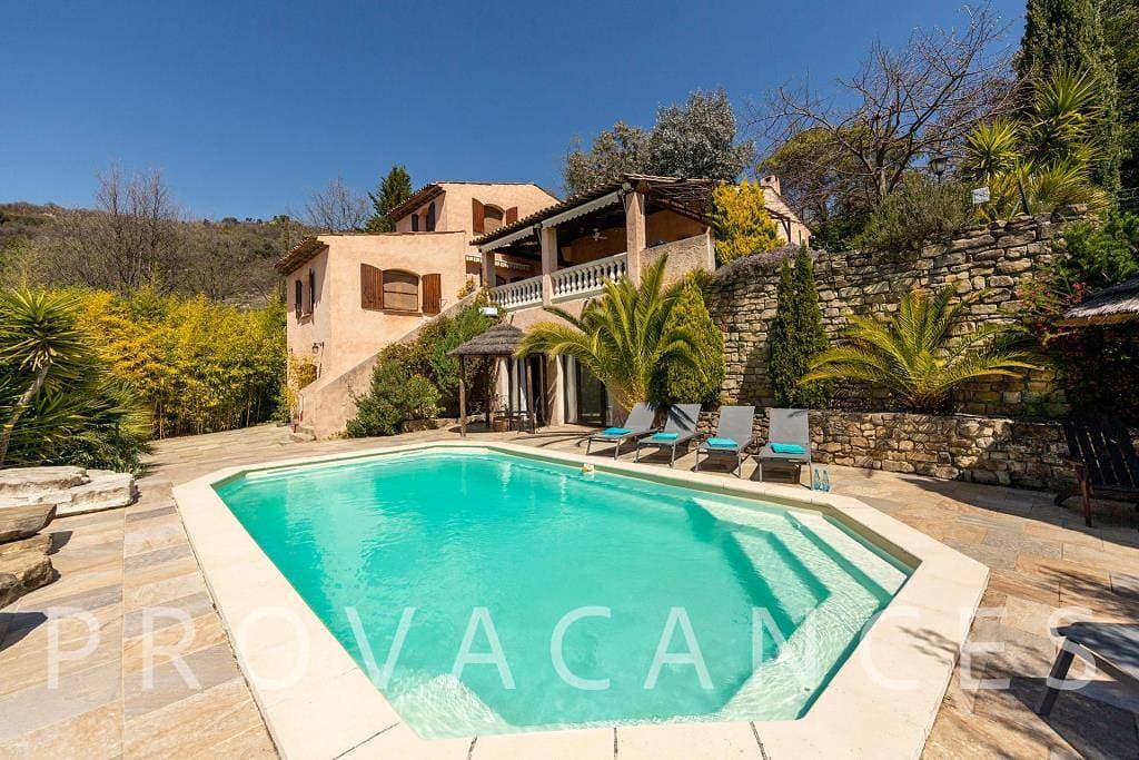 Foto 7 von 53: Große Villa mit Pool nördlich von Nizza in der Nähe von Contes