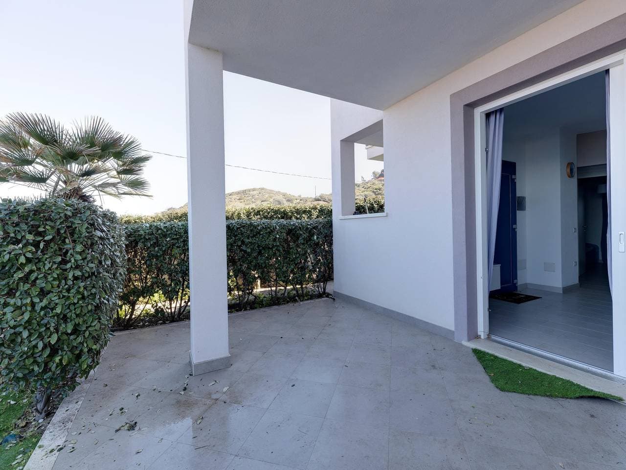 Foto 4 von 32: Meerblick mit Klimaanlage und Garten