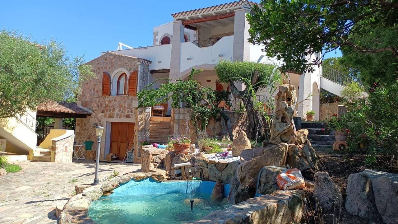 I Mari Di Gallura Suites and Rooms 1