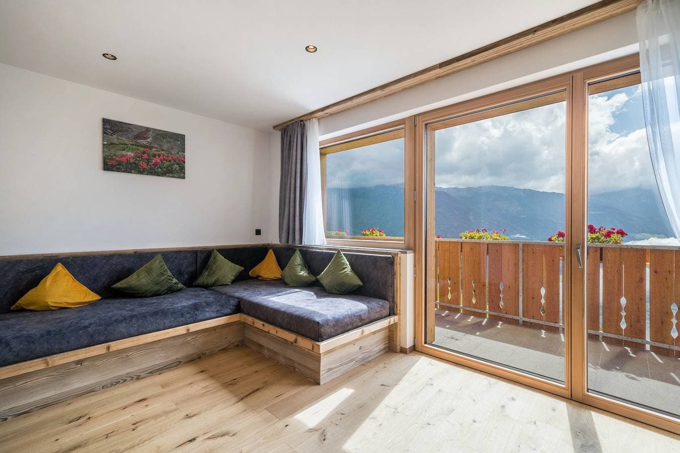 Foto 11 von 37: Apartment 'Waldes Duft - Patleidhof' mit Bergblick und privater Sauna am Balkon