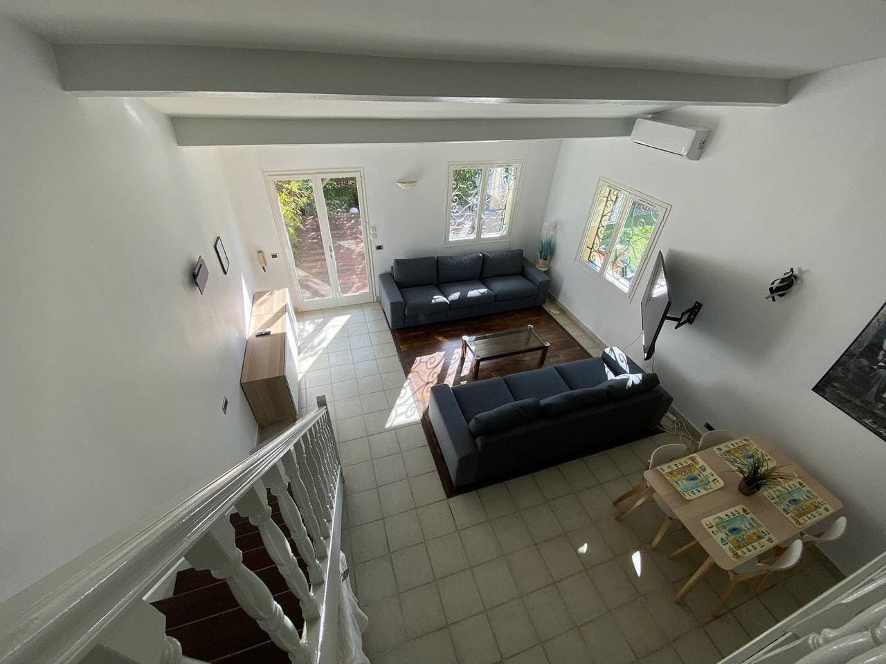 Foto 3 von 12: Ruhige Villa in Balaruc mit Klimaanlage und Parkplatz