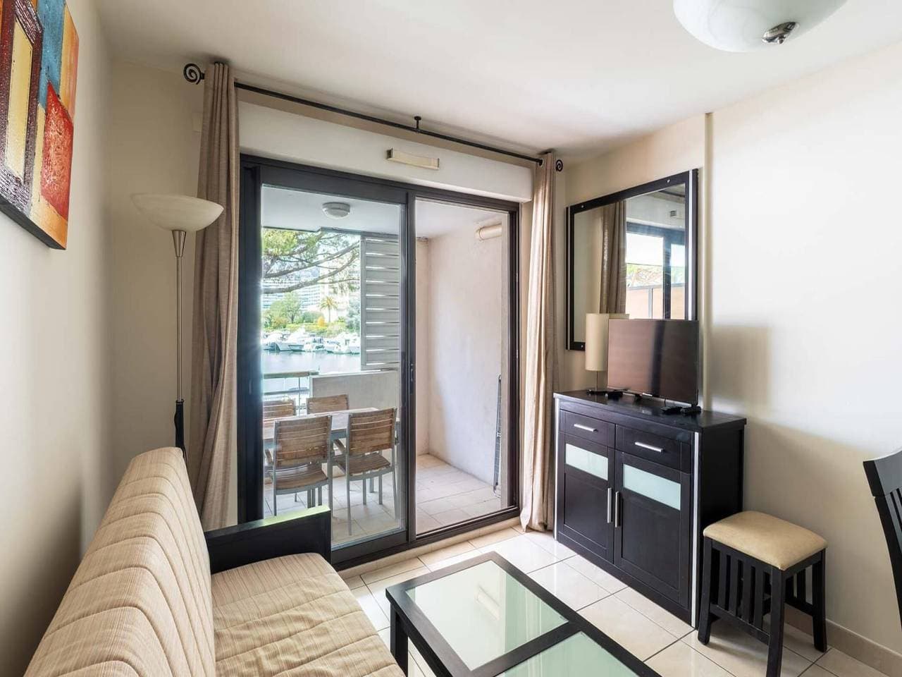 Foto 4 von 12: Apartment in Mandelieu-la-Napoule mit Pool