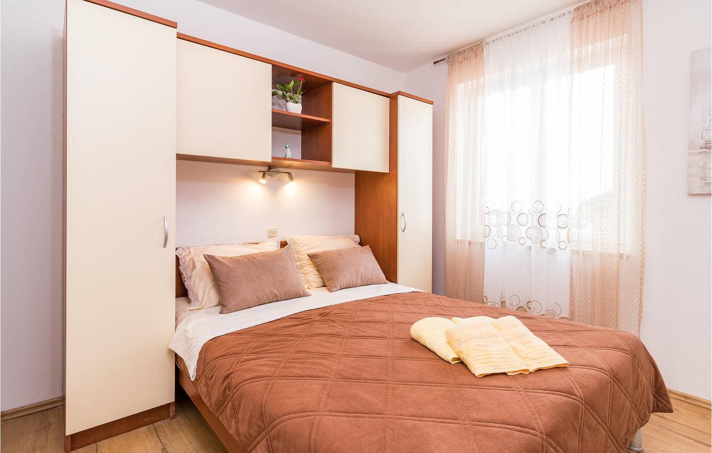 Foto 11 von 23: Urlaub am Meer: Gemütliche Ferienwohnung mit Pool, Terrasse und WLAN
