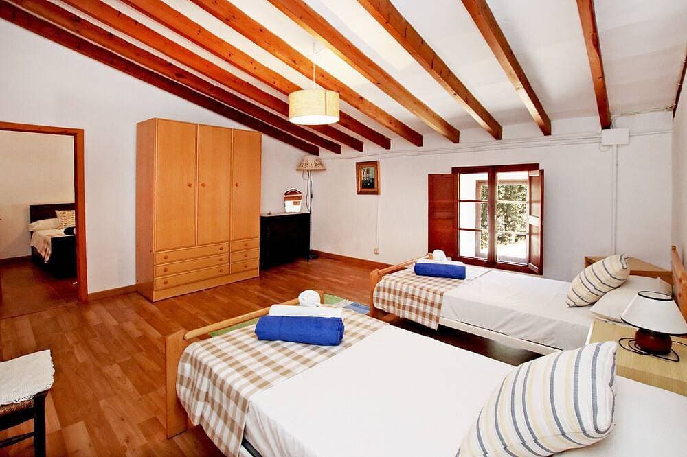 Foto 7 von 27: Sant Coste House, charming village house with pool and garden