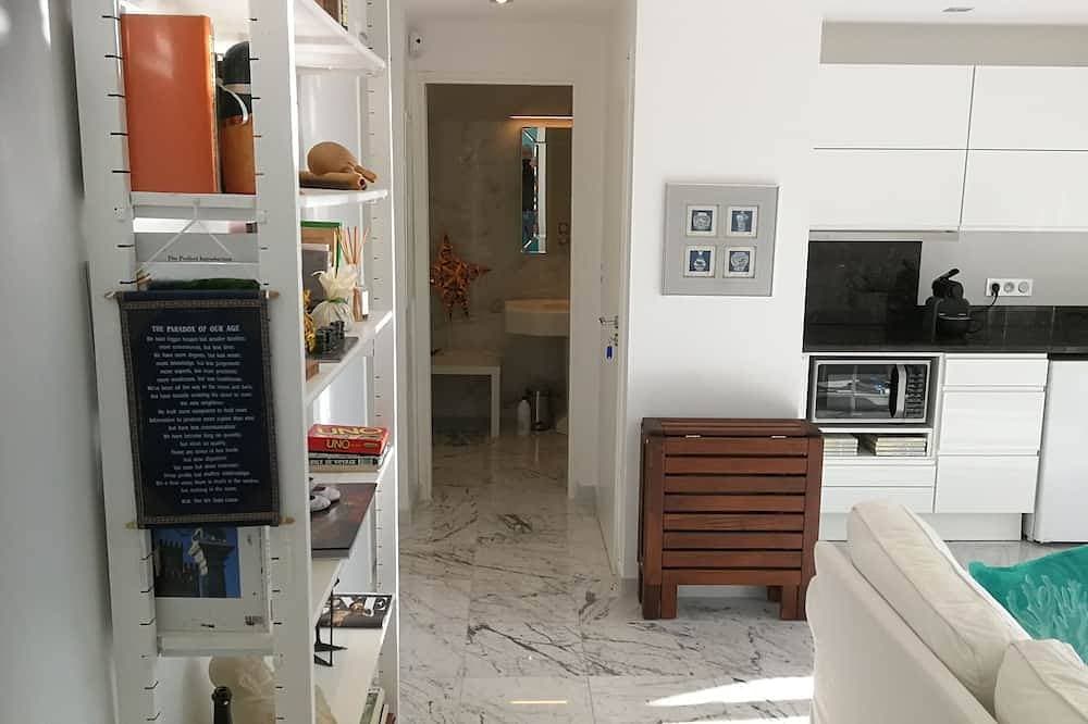 Foto 12 von 30: Lux 1 Schlafzimmer unabhängige Wohnung in Villa, Pool, Meerblick