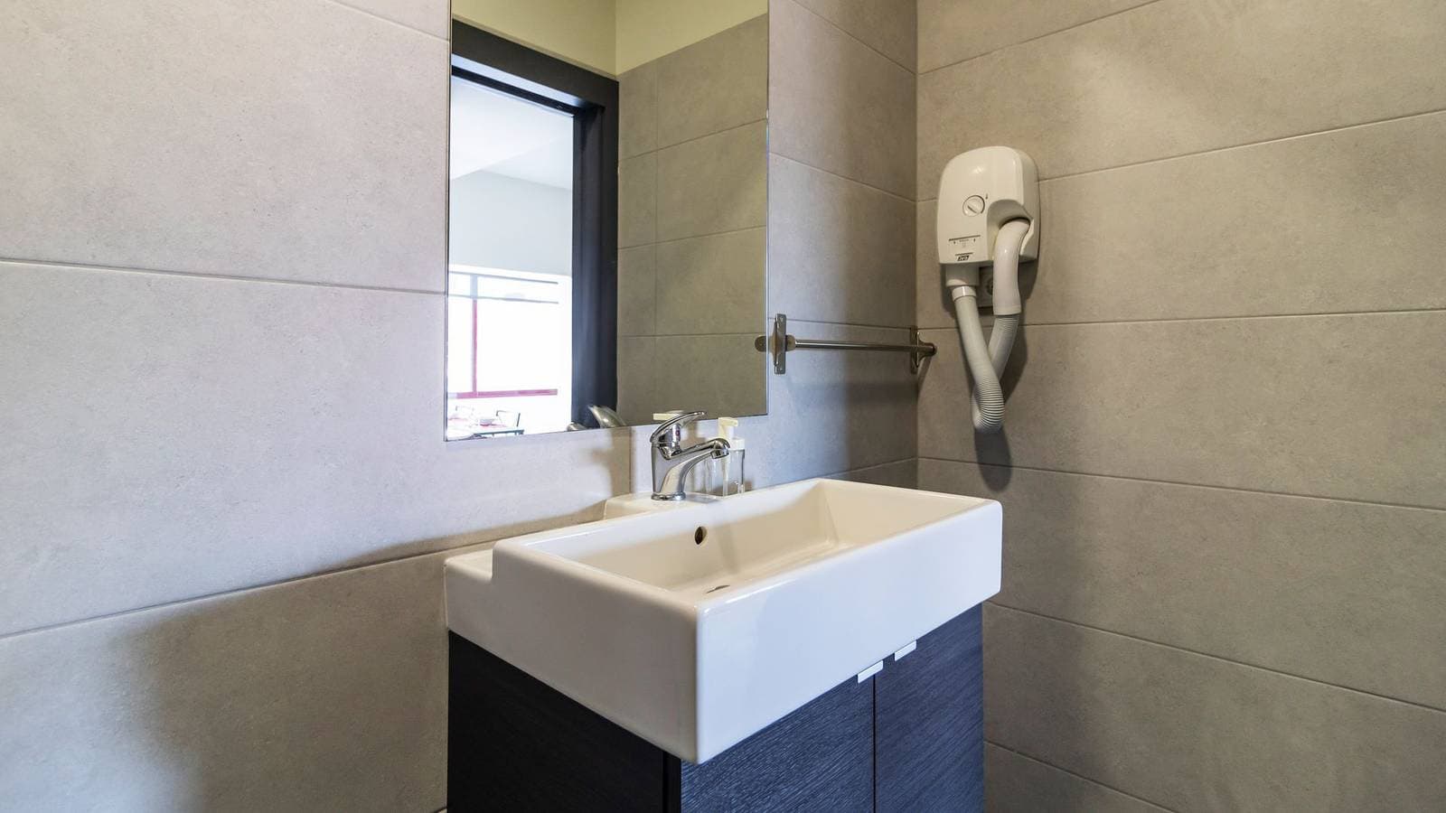 Foto 10 von 25: Ferienwohnung für 4 Personen mit Balkon